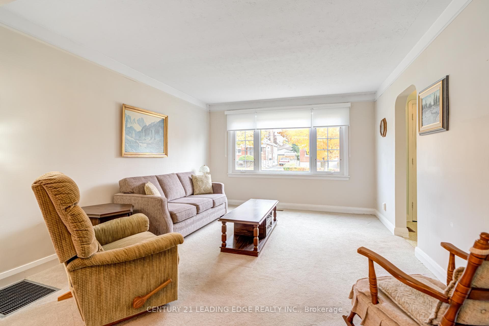 136 Lasalle Avenue photo 7