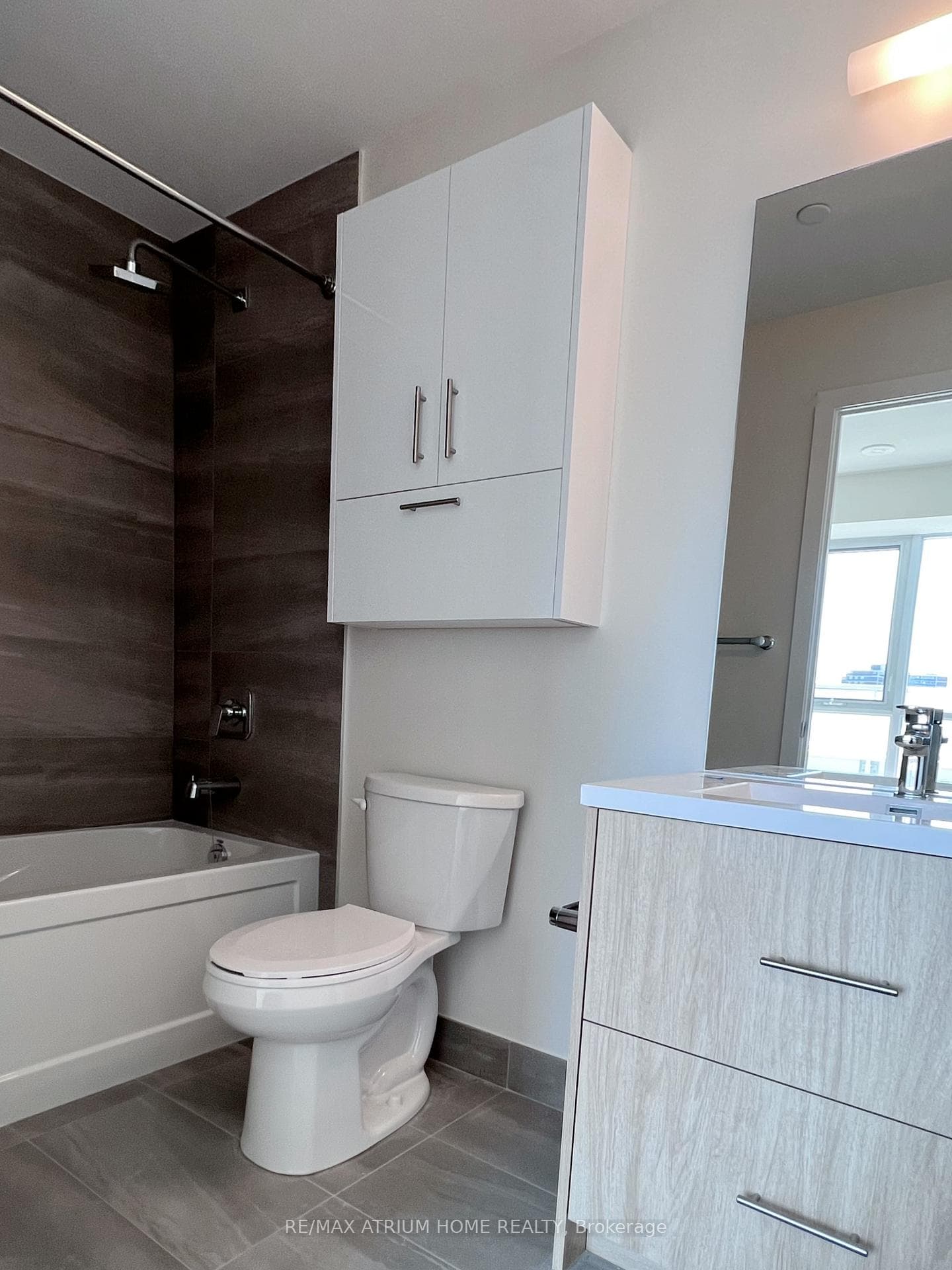 188 Fairview Mall Drive Unit 607 photo 16