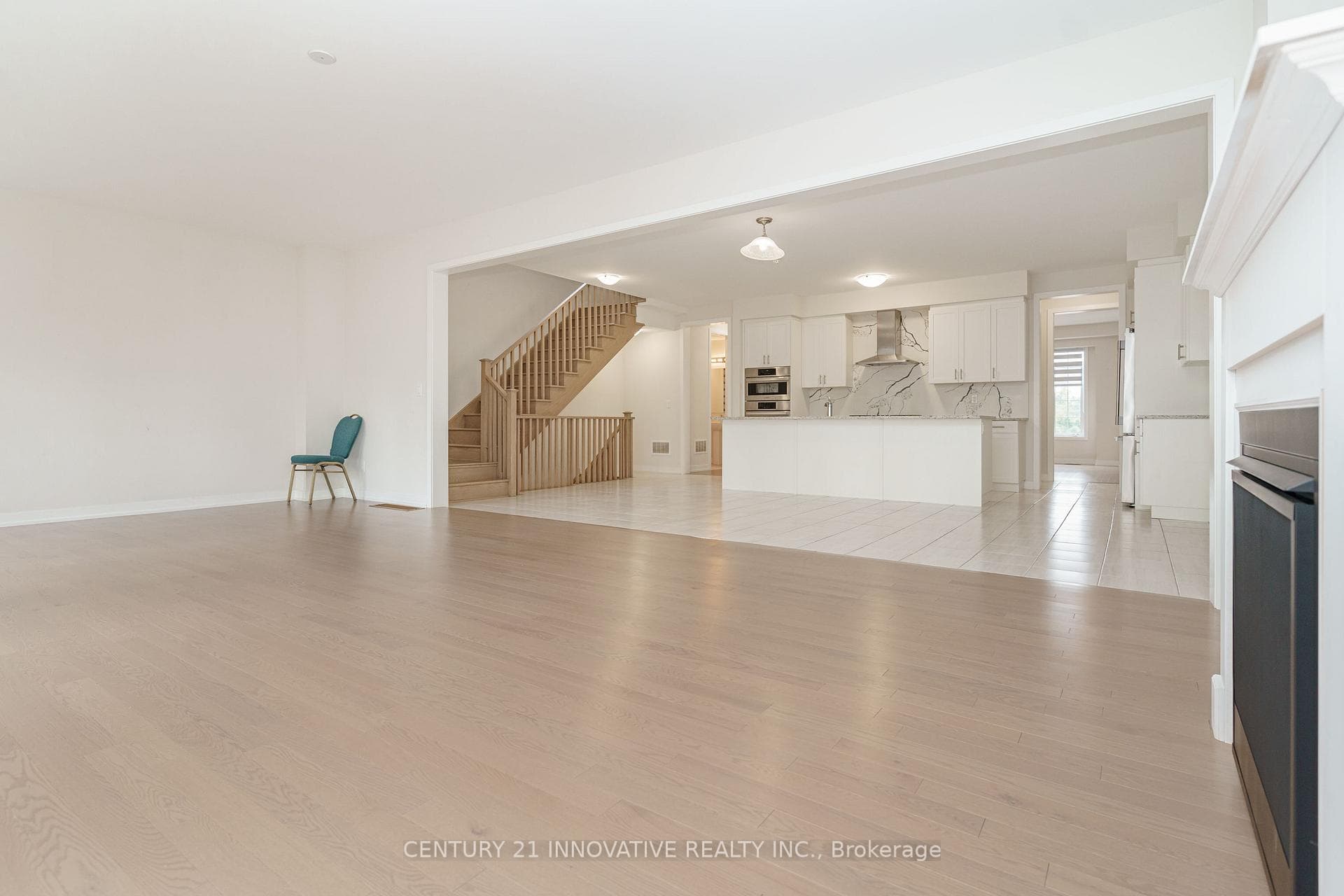400 Finch Avenue Unit 9 photo 12