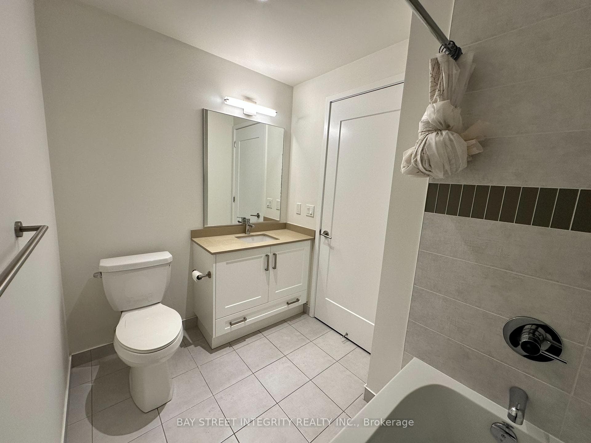 99 John Street Unit 2602 photo 15
