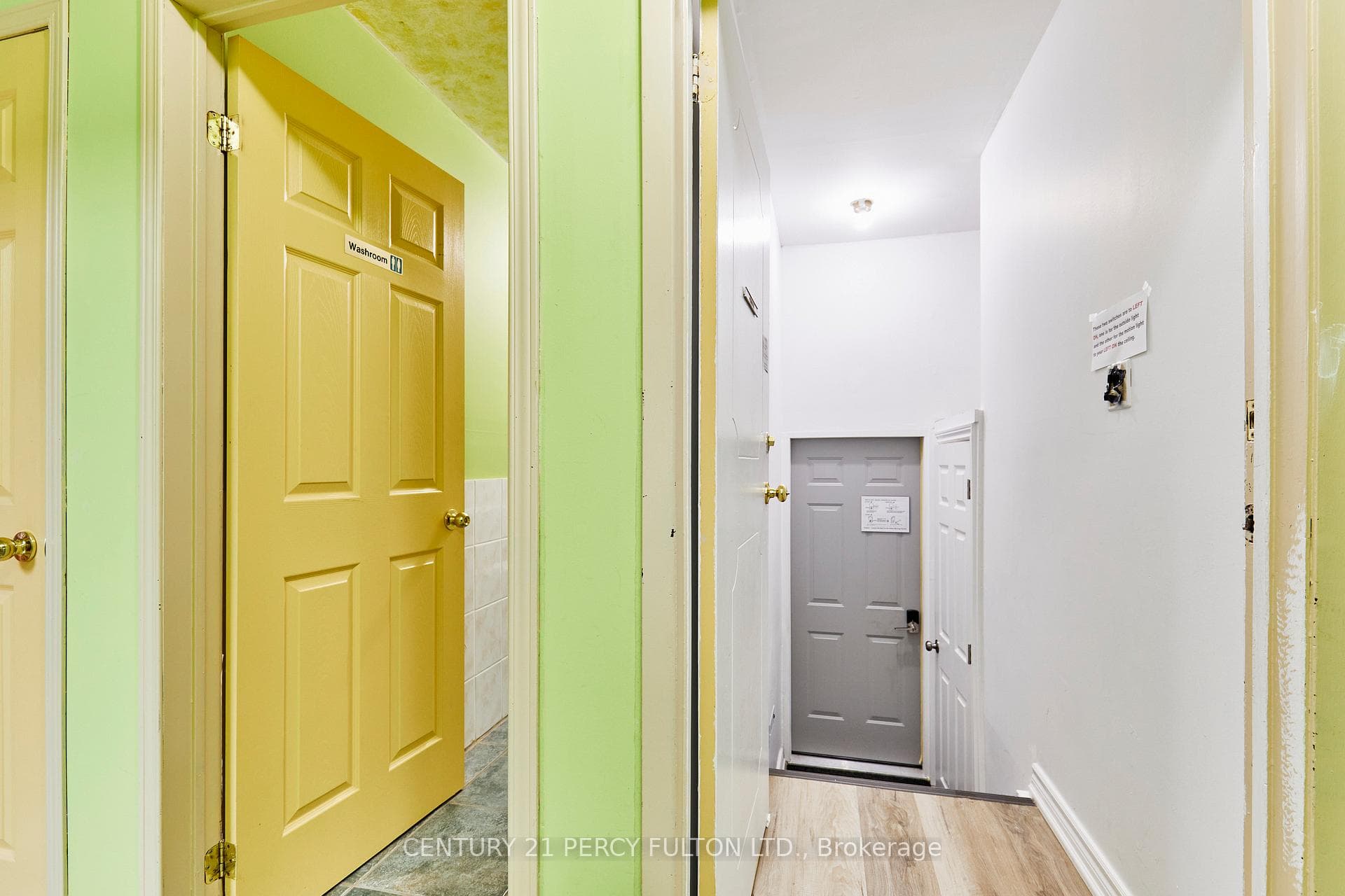 931 Liverpool Road photo 32