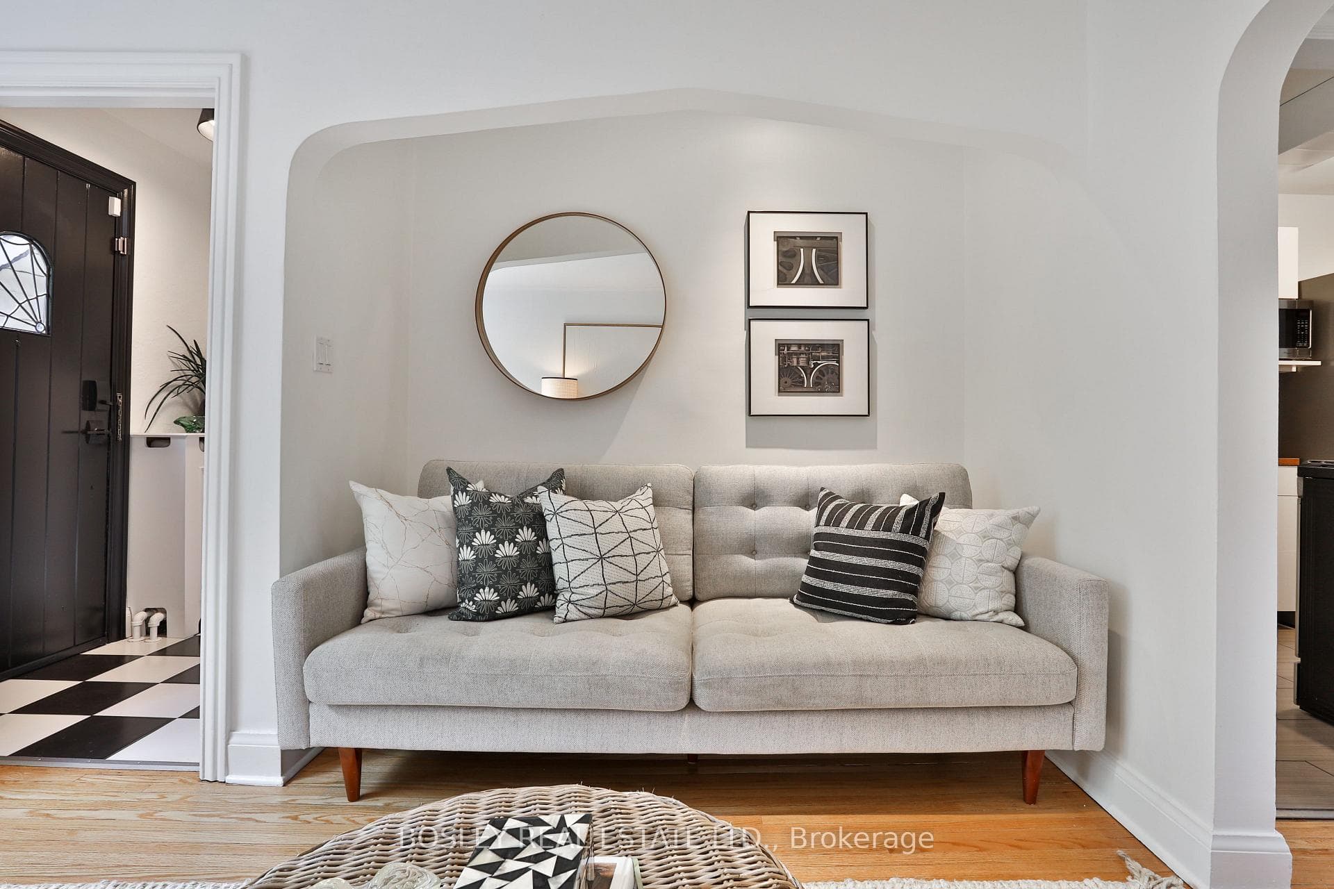 53 Woodside Avenue photo 8