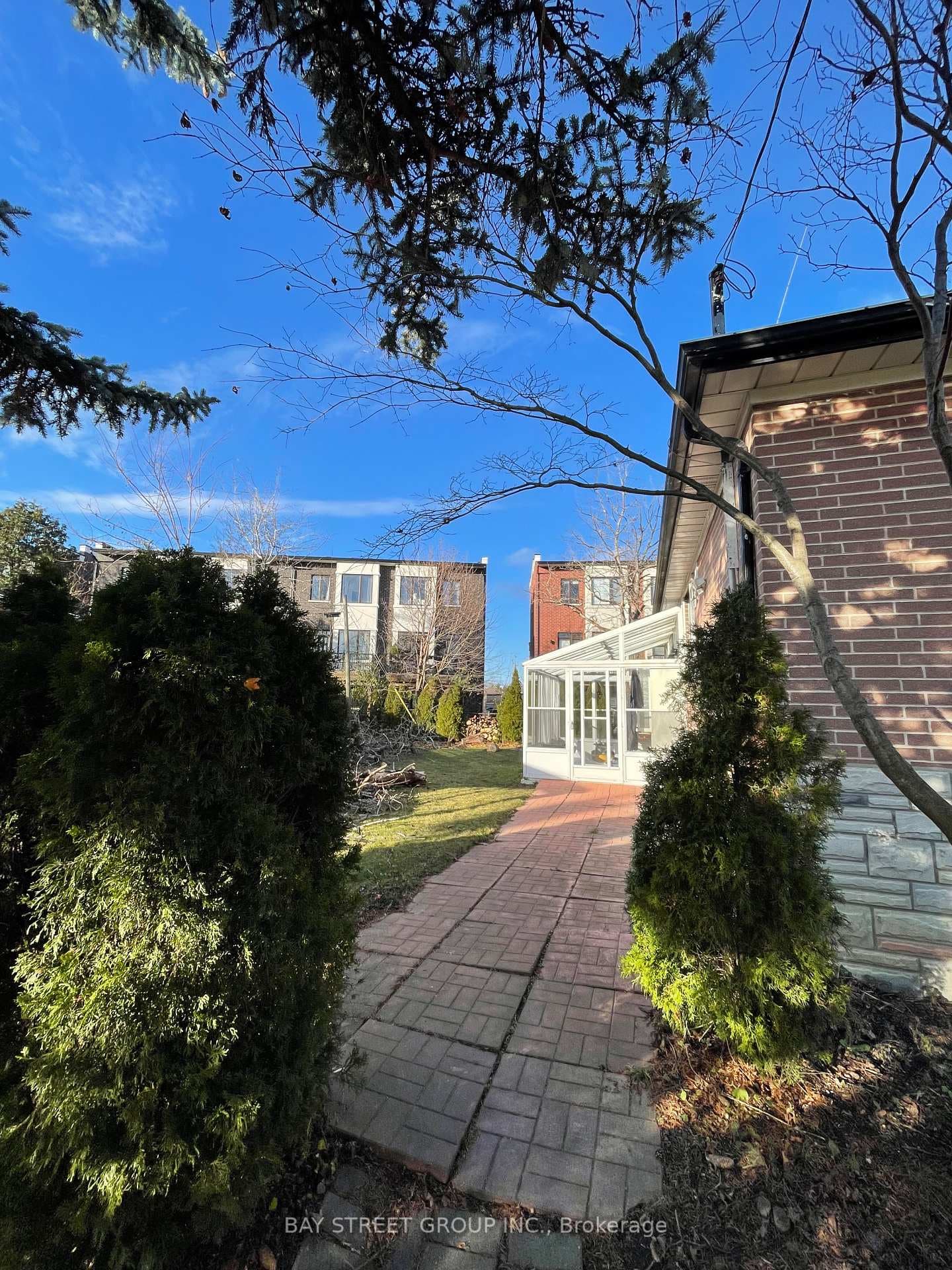 469 Lynett Crescent Unit BSMT photo 11