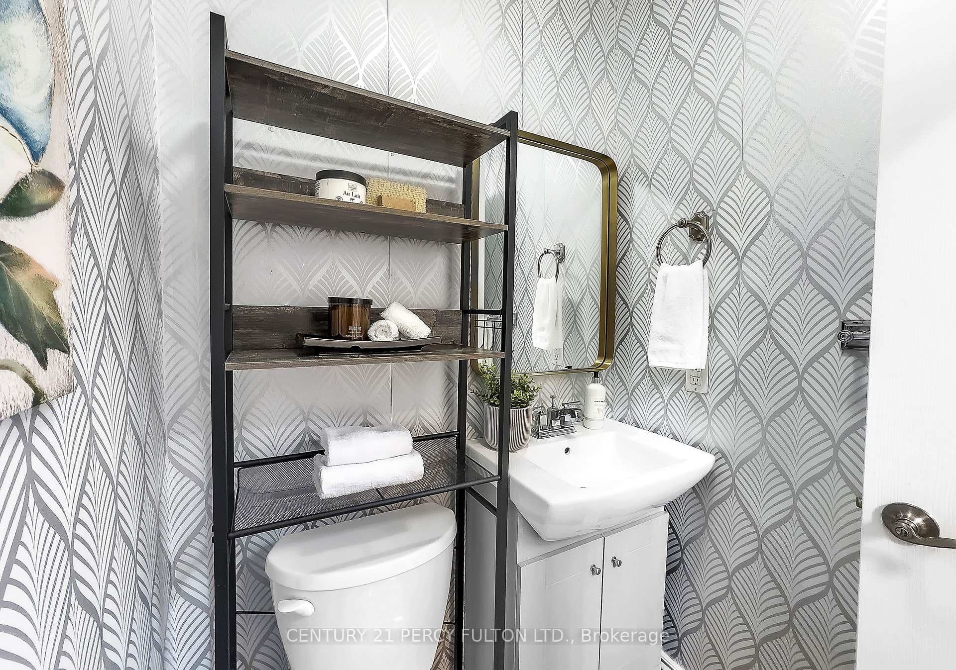 40 Southwell Avenue photo 9