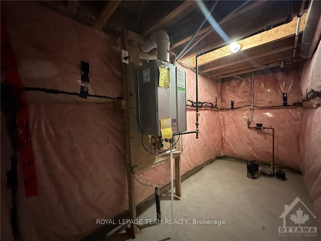 709 SORA Way photo 23