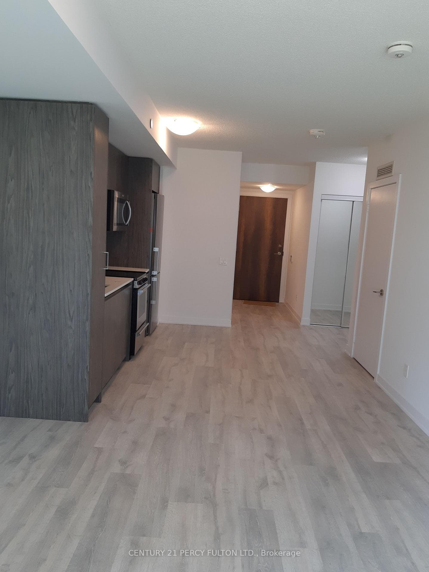 251 Manitoba Street Unit 313 photo 10