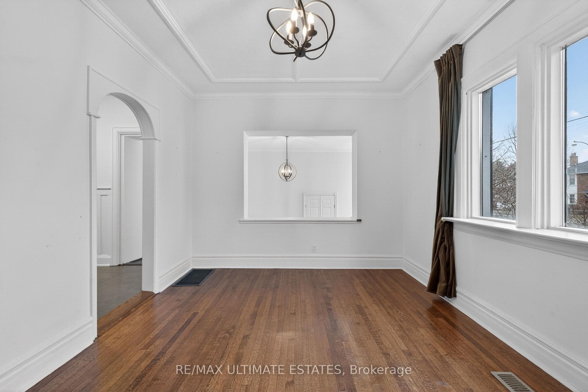 124 Lawrence Avenue photo 15