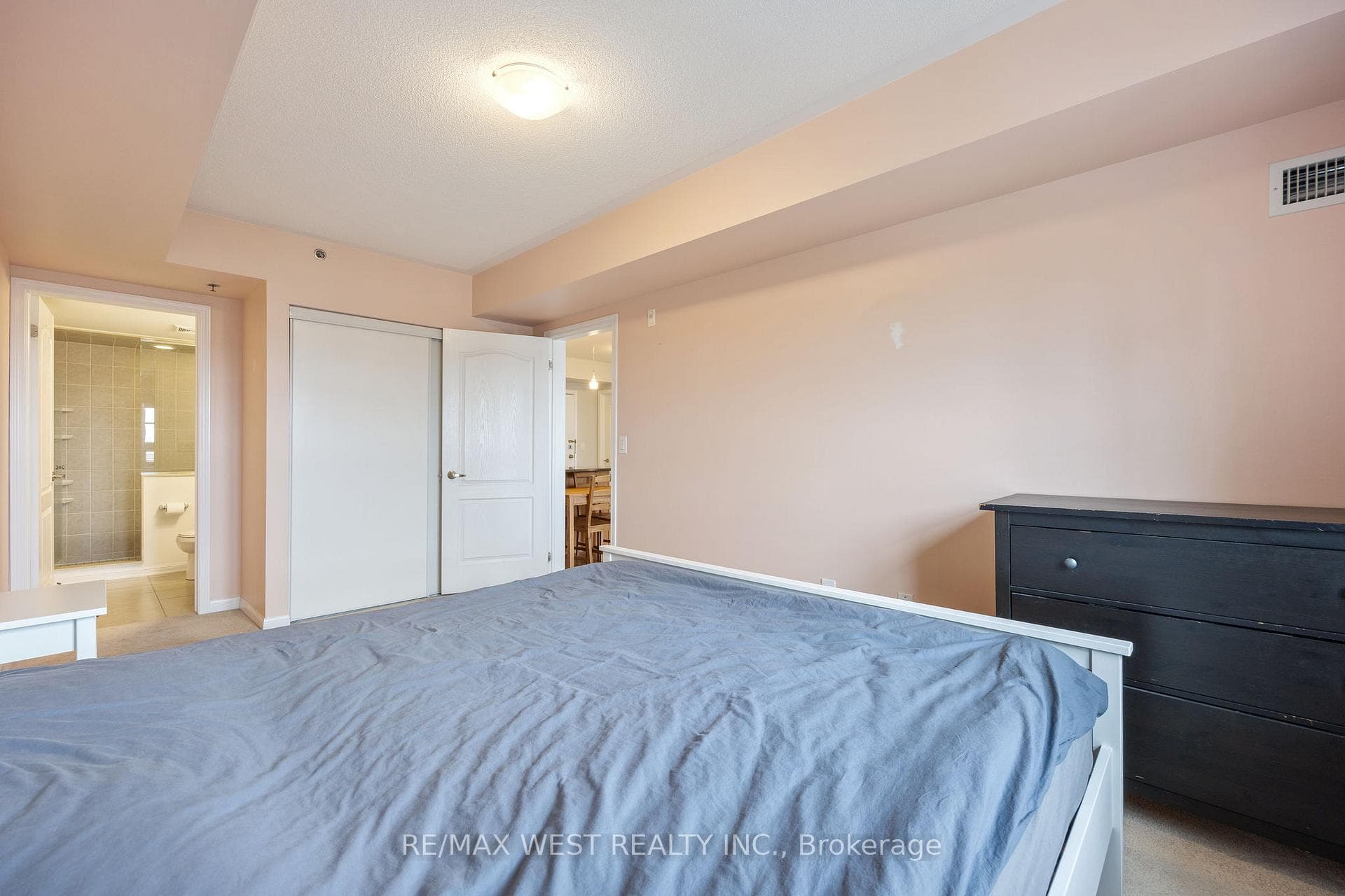 60 Baycliffe Crescent Unit 408 photo 17