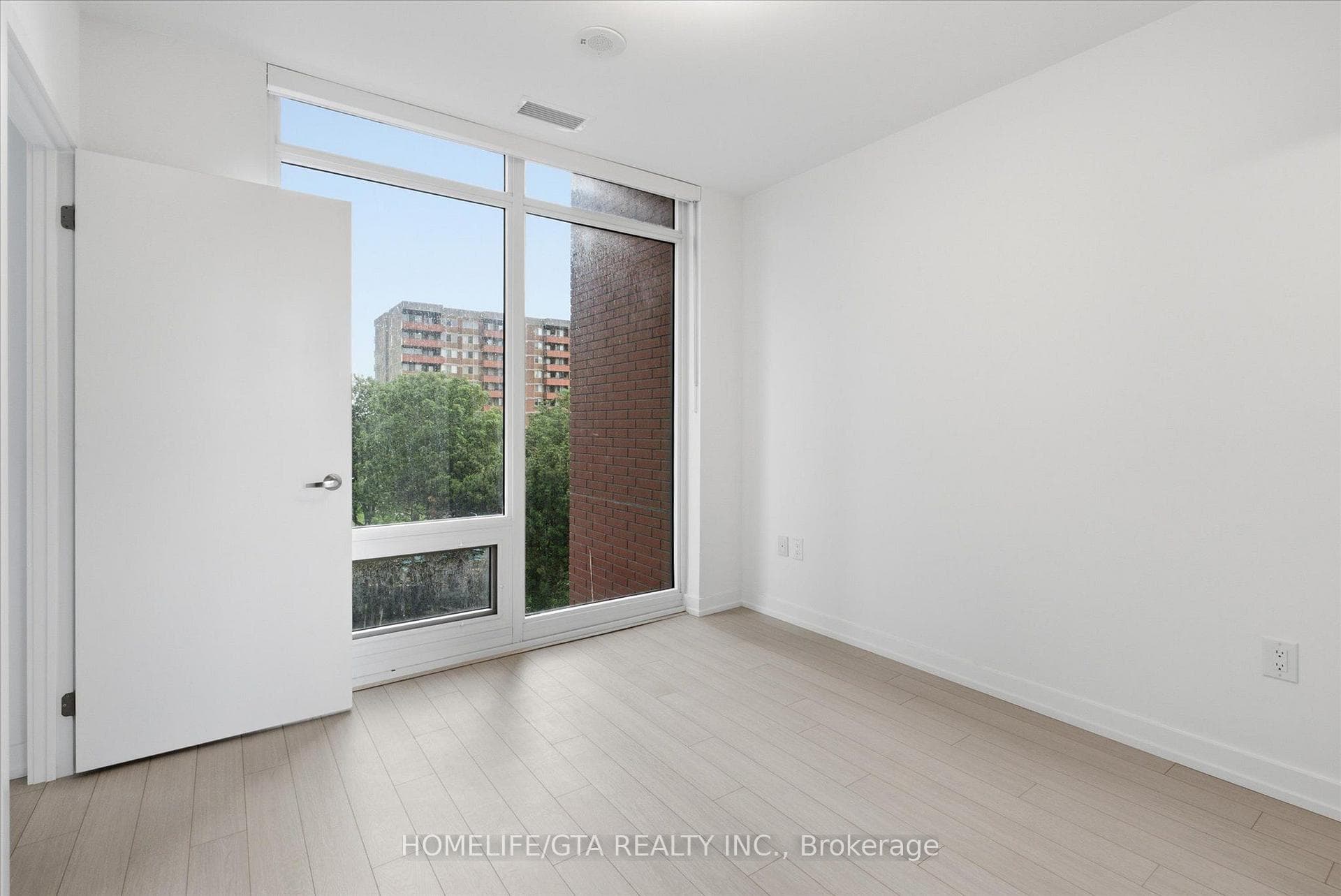 4010 Eglinton Avenue Unit 610 photo 22