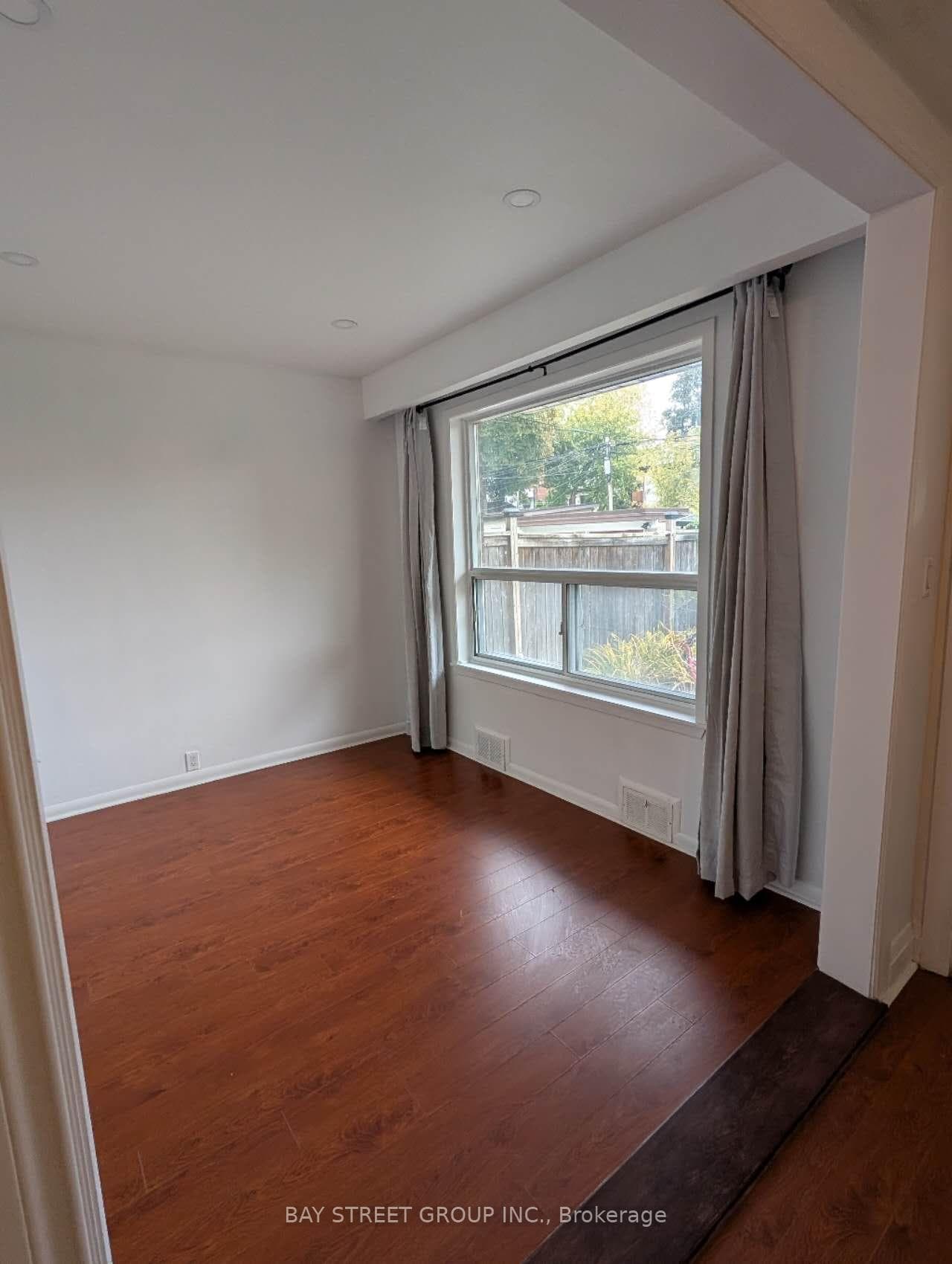 Living Room-3