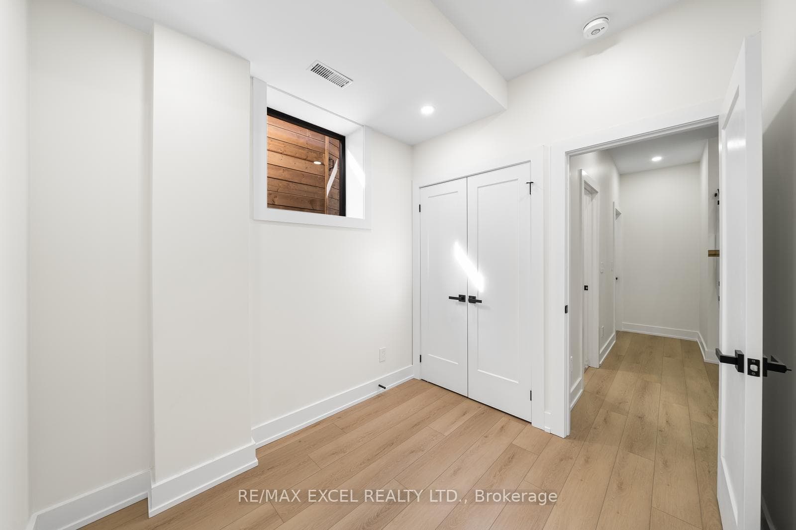 789 Sammon Avenue photo 30