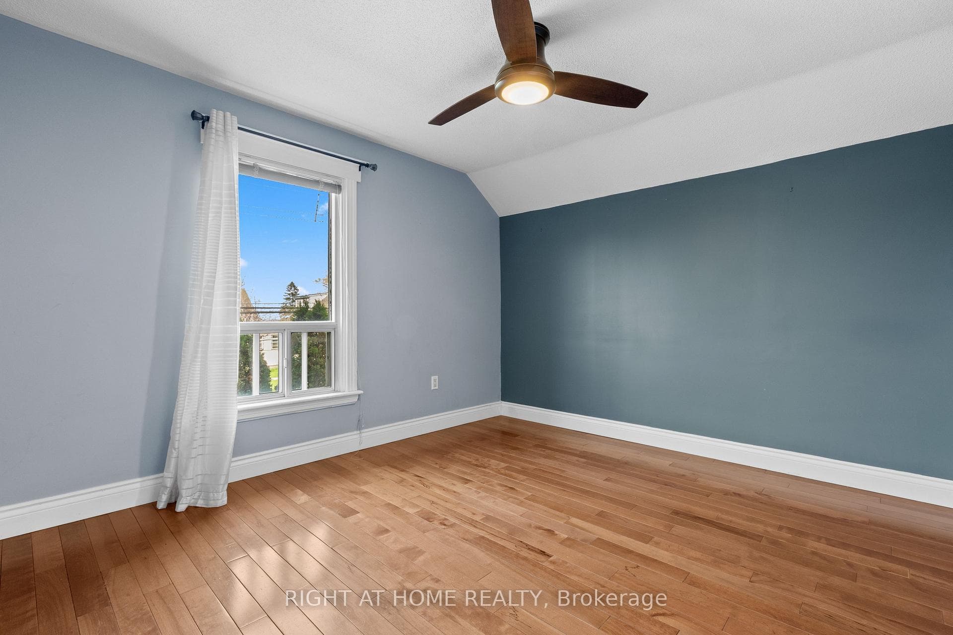 204 Beach Boulevard photo 17