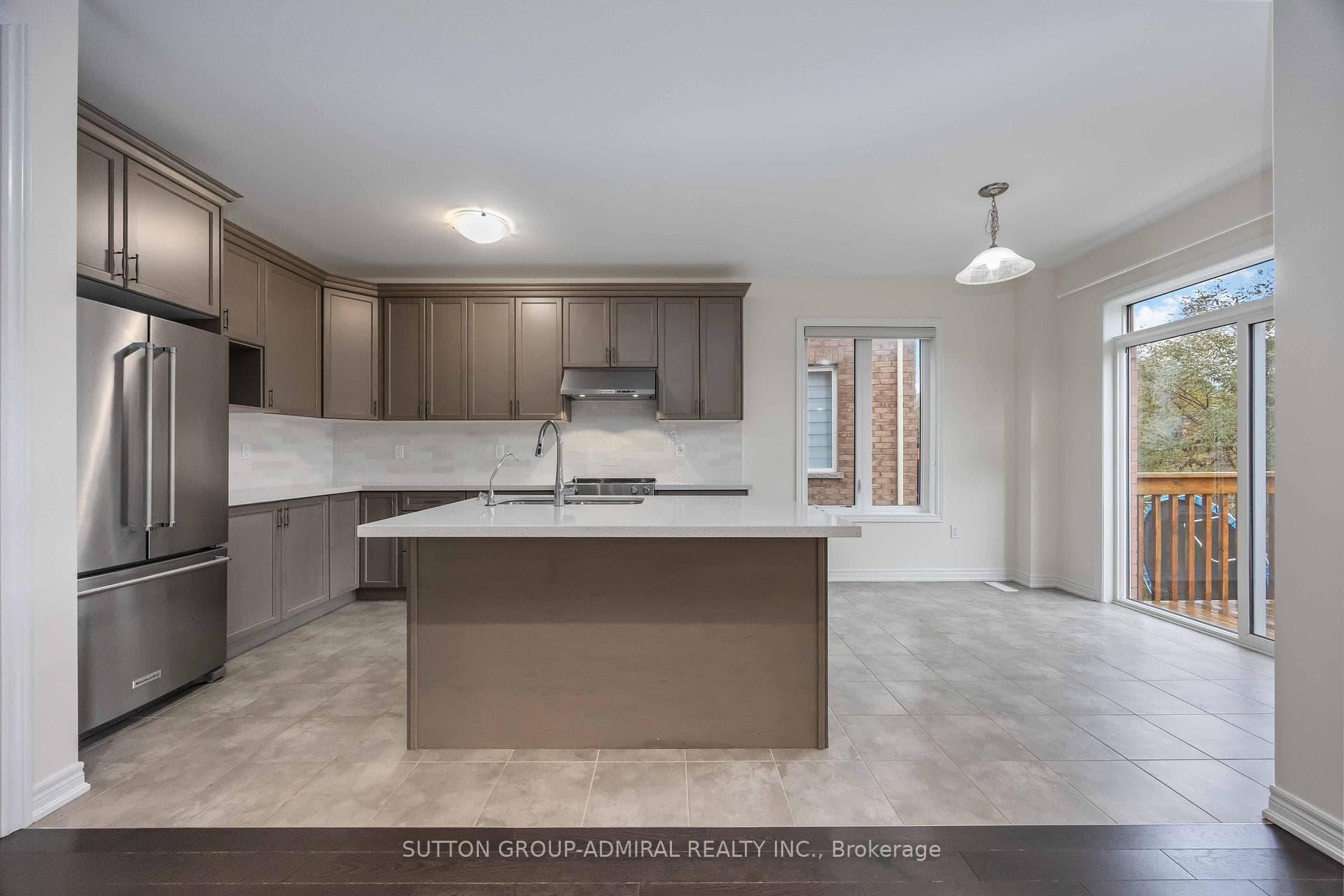 254 Silk Twist Drive photo 7