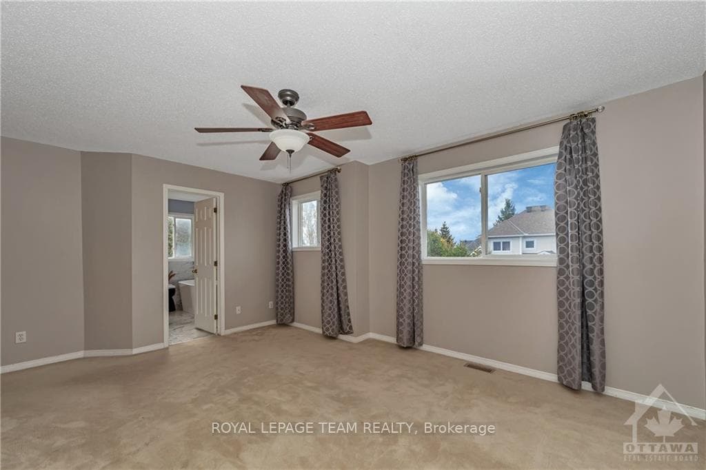 44 GRENGOLD Way photo 18