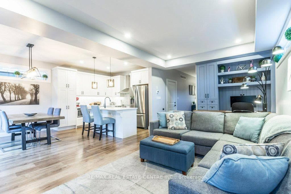 927 Moore Street photo 13