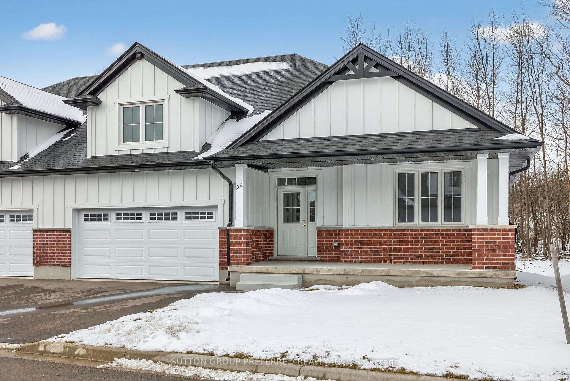175 GLENGARIFF Drive Unit 24 photo 2