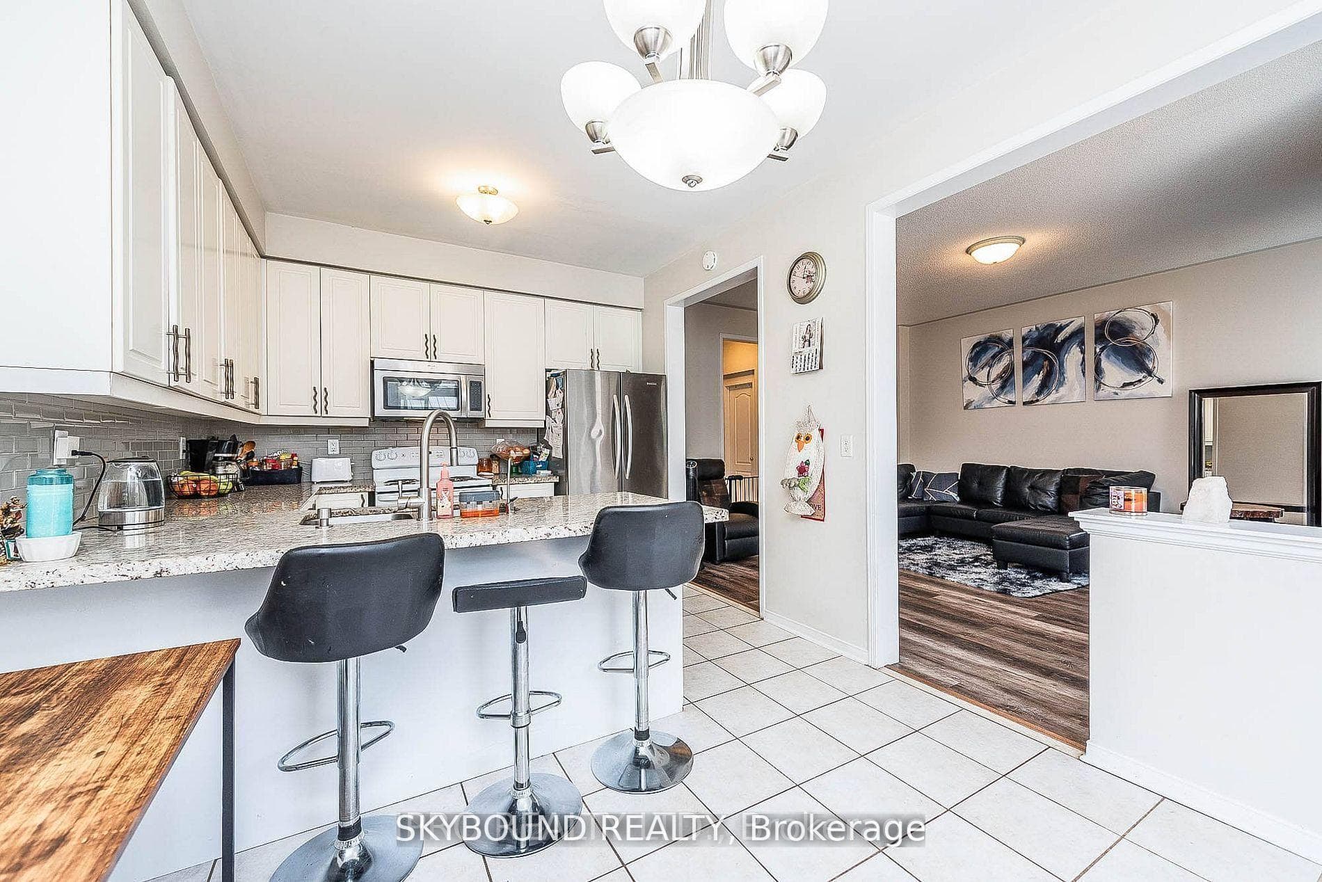 66 Skylark Drive photo 8