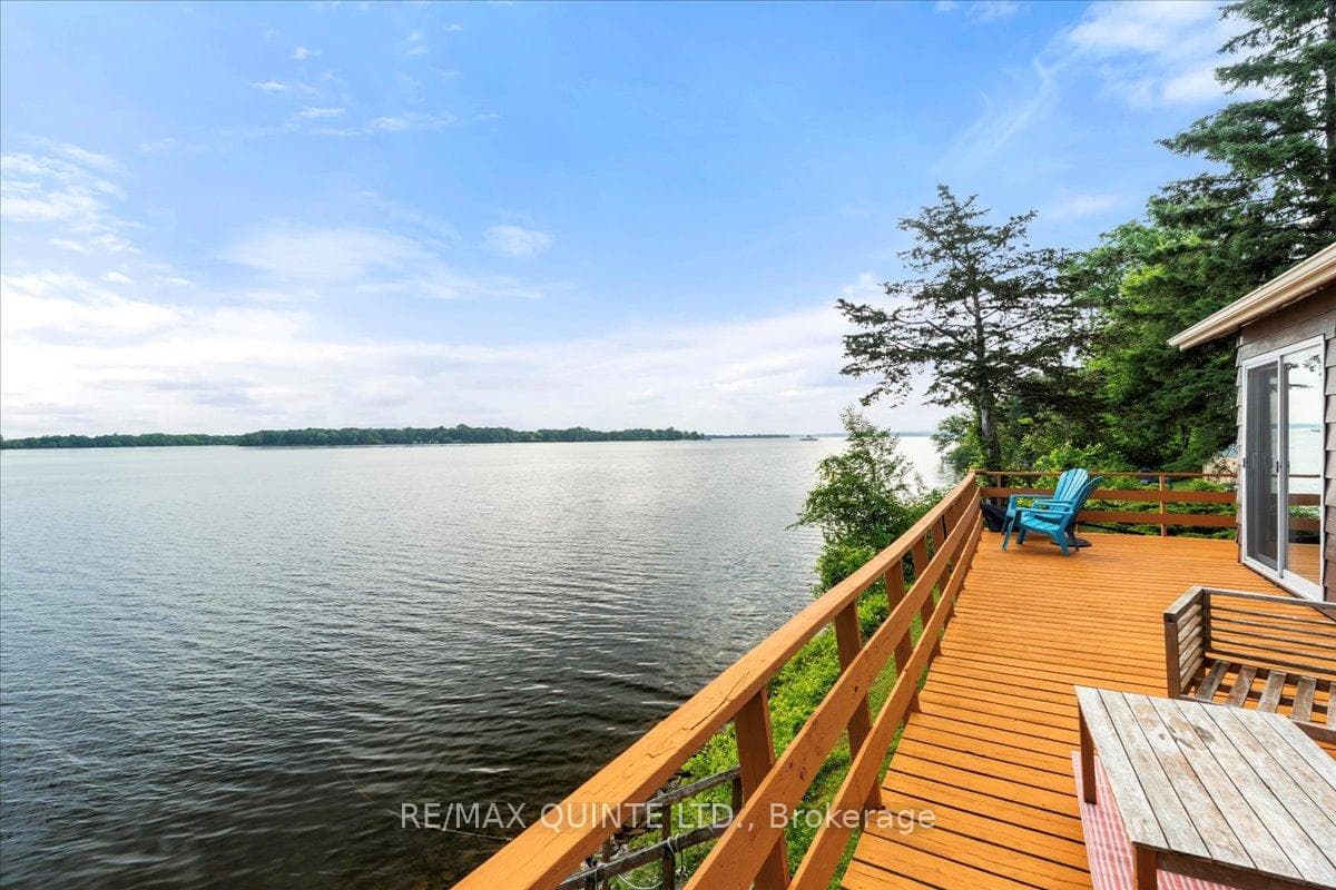 11364 Loyalist Parkway photo 46