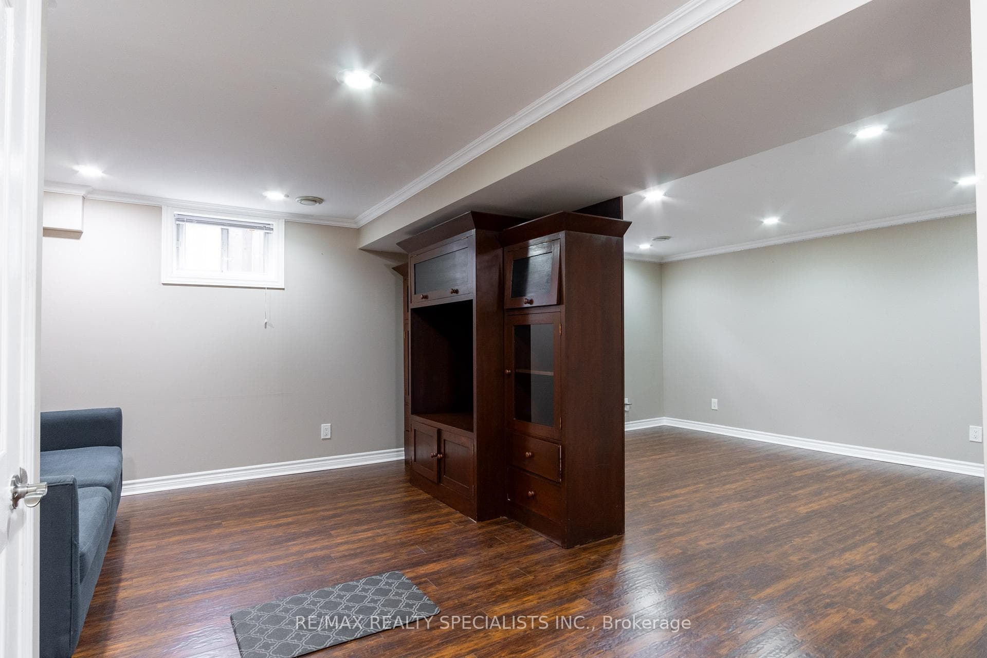 3212 VALMARIE Avenue photo 27