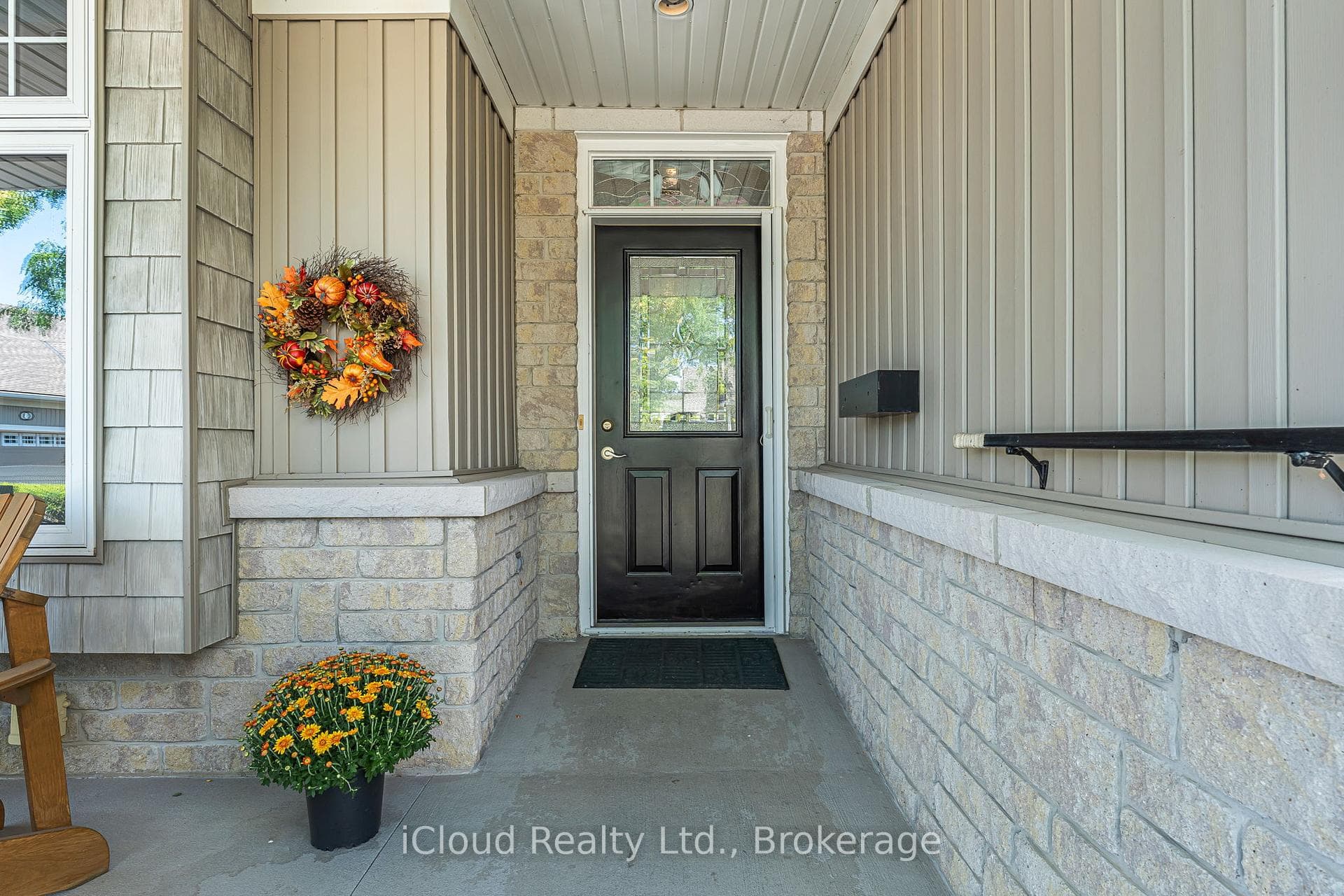 92 Loretta Drive Unit 7 photo 3