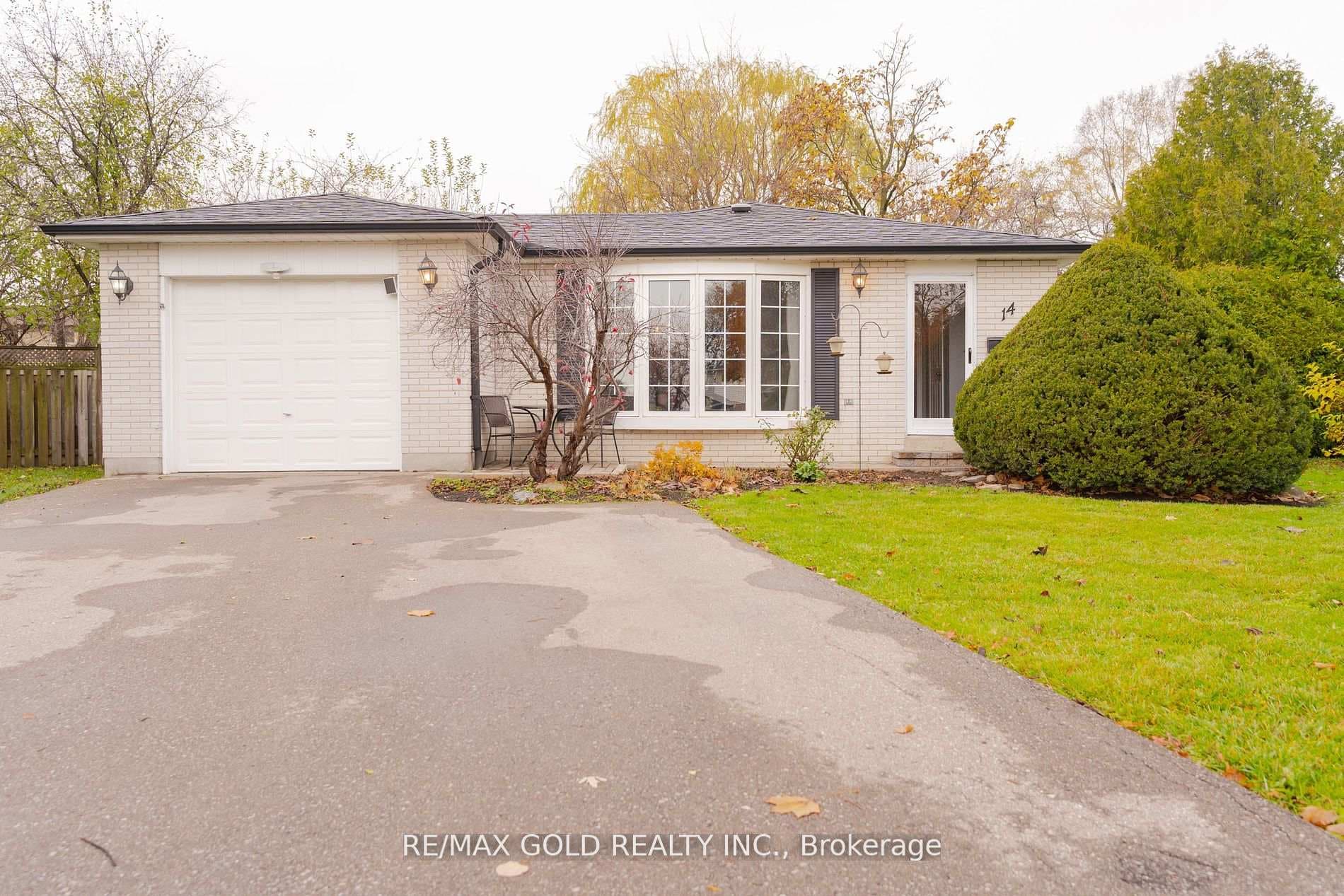 14 Dunblaine Crescent photo 2
