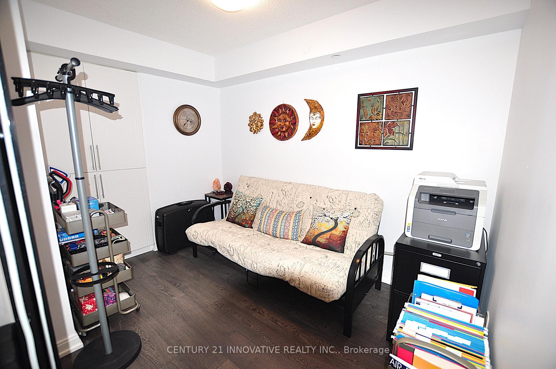 275 Village Green Square Unit 524 photo 8