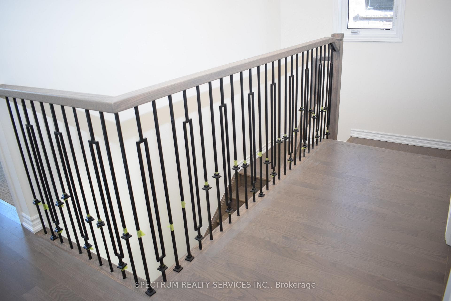 206 Ferragine Crescent photo 31