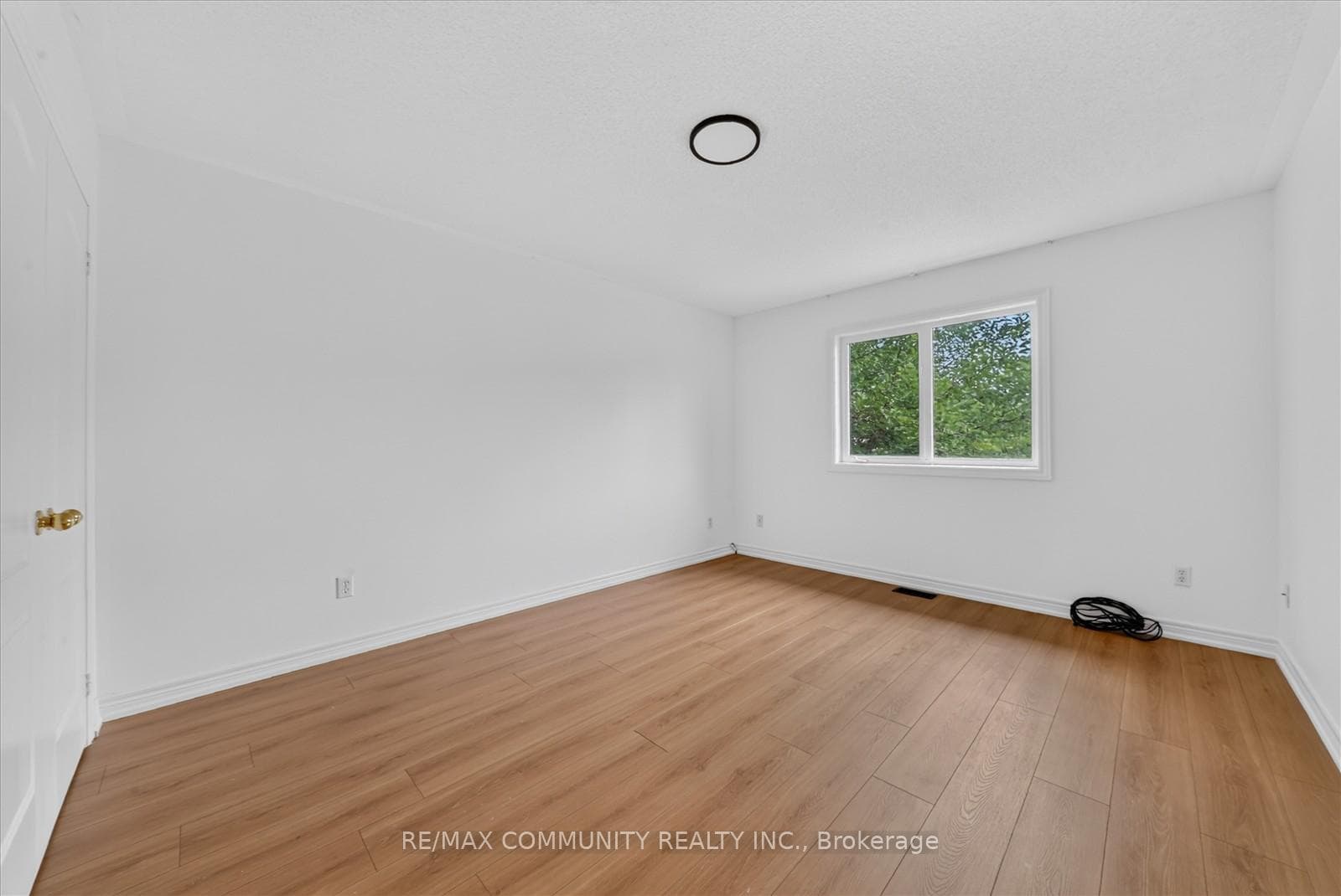 29 River Forest Street photo 32