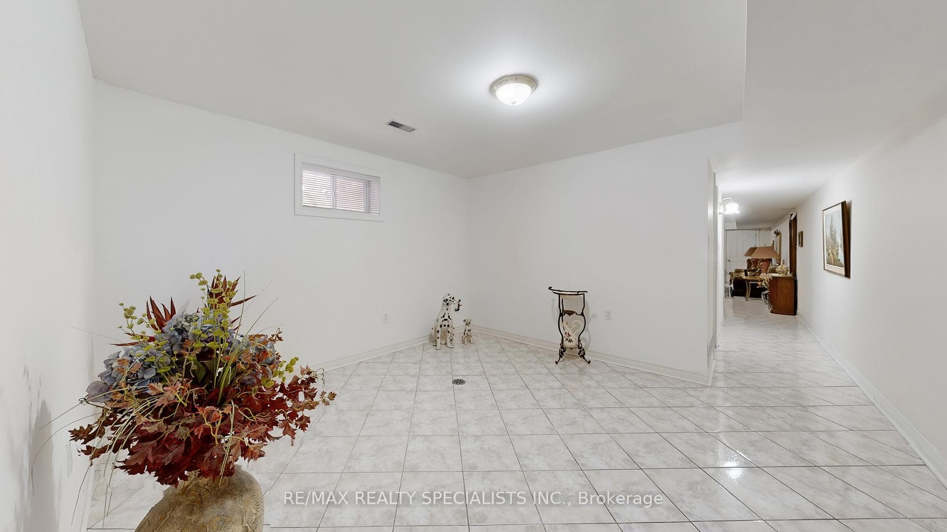 953 Dupont Street photo 24