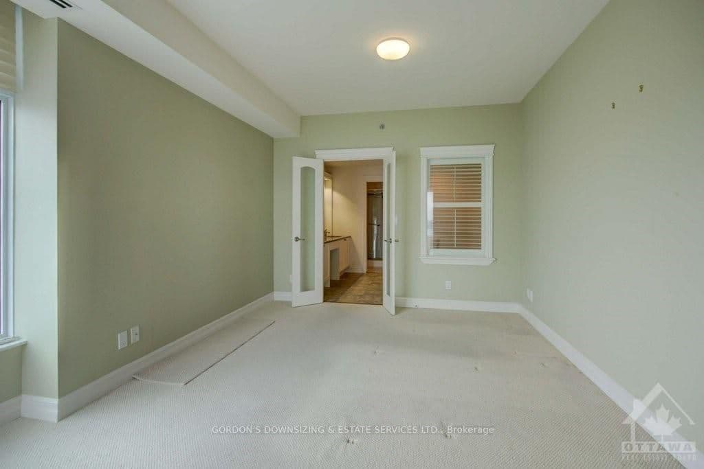 15 ST ANDREW Street Unit 1501 photo 19