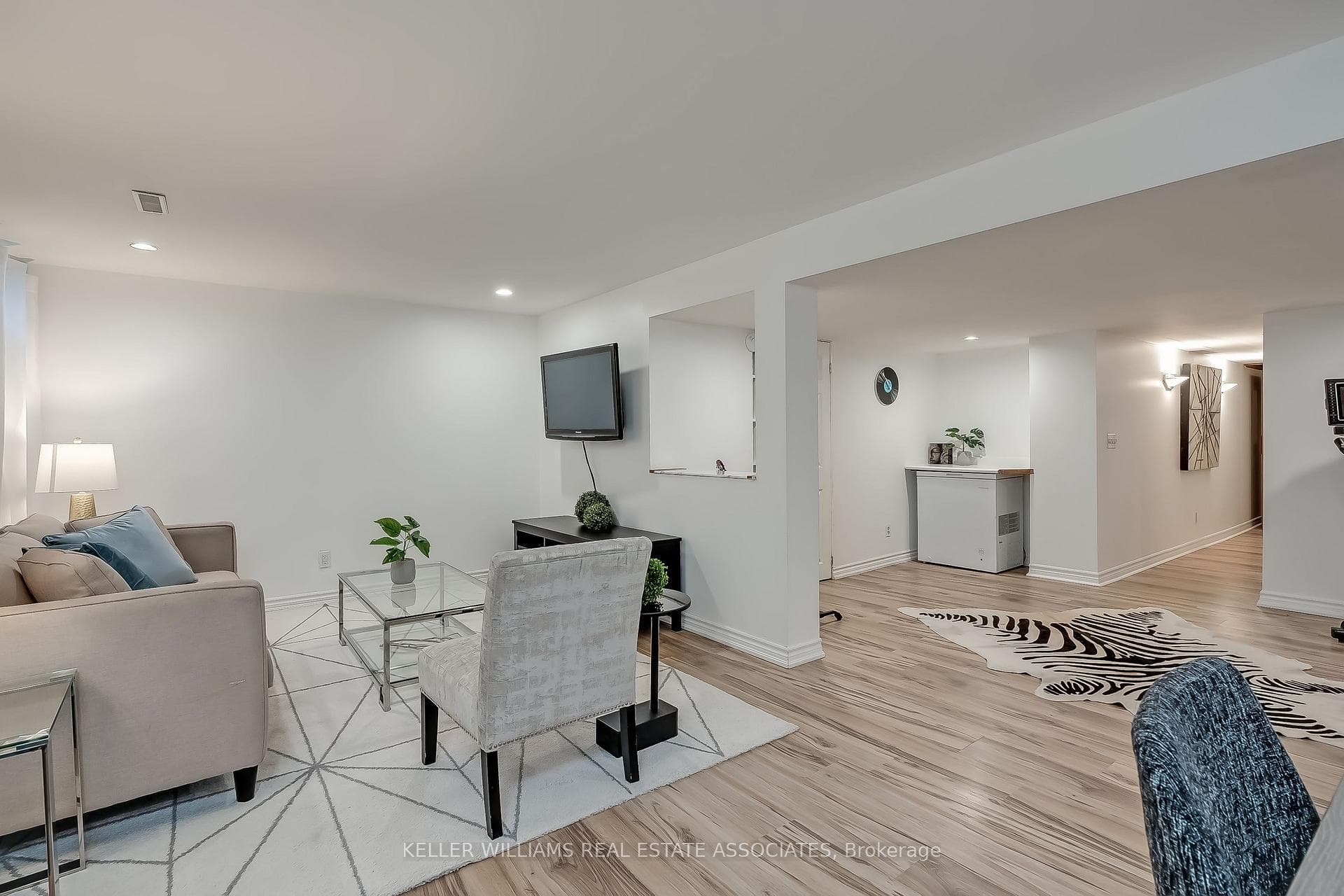 34 Dynasty Avenue Unit 13 photo 32