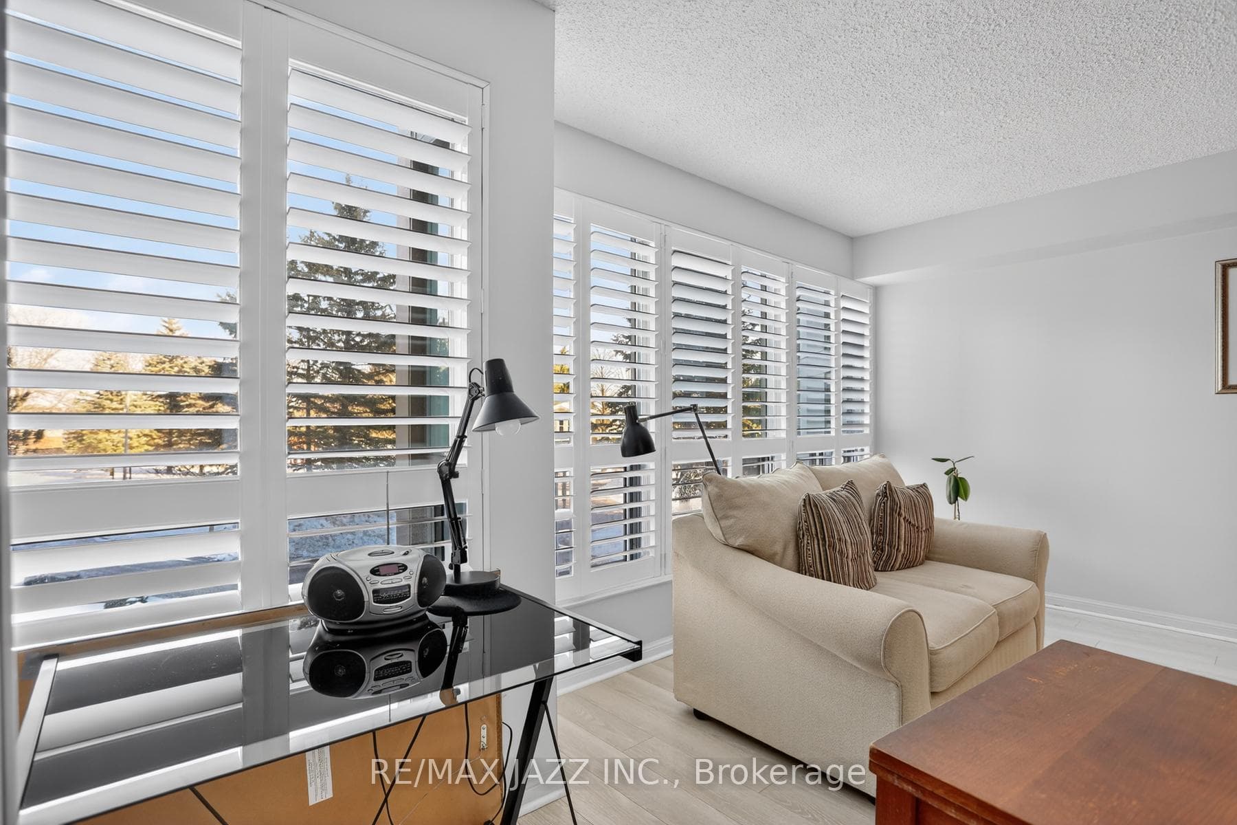 712 Rossland Road Unit 217 photo 26