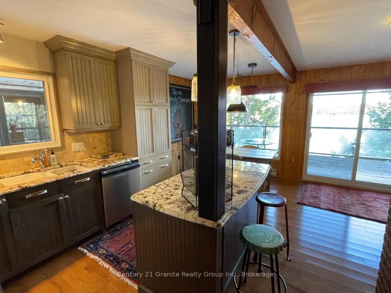 1038 Broken Paddle Road photo 14