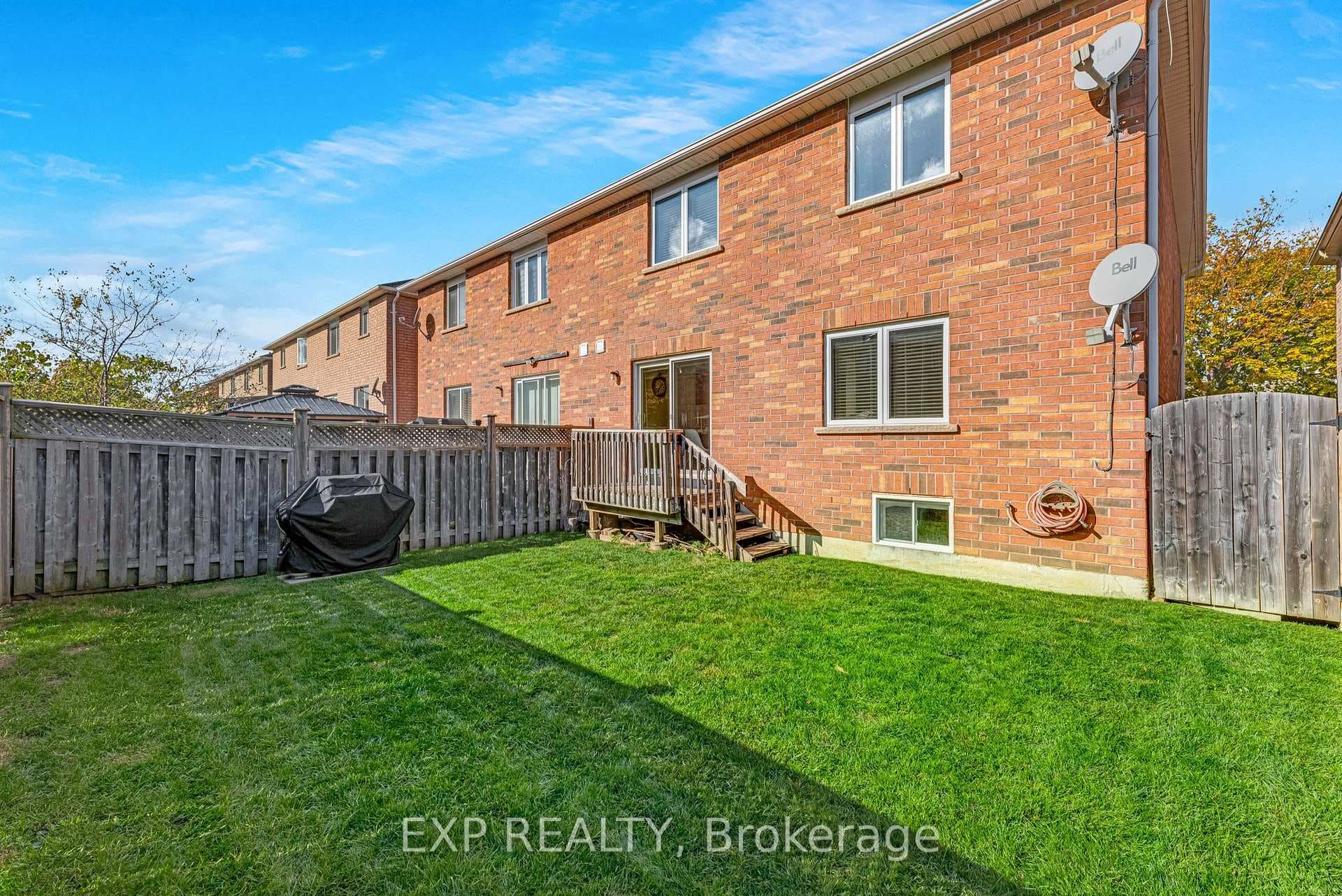 168 Wainscot Avenue photo 43
