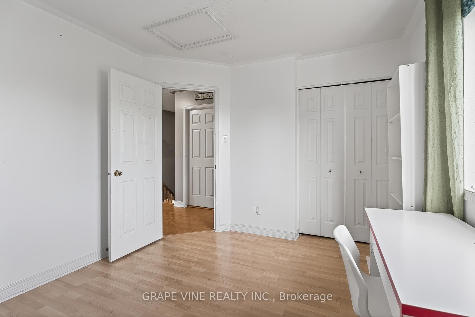 175 Allanford Avenue photo 25