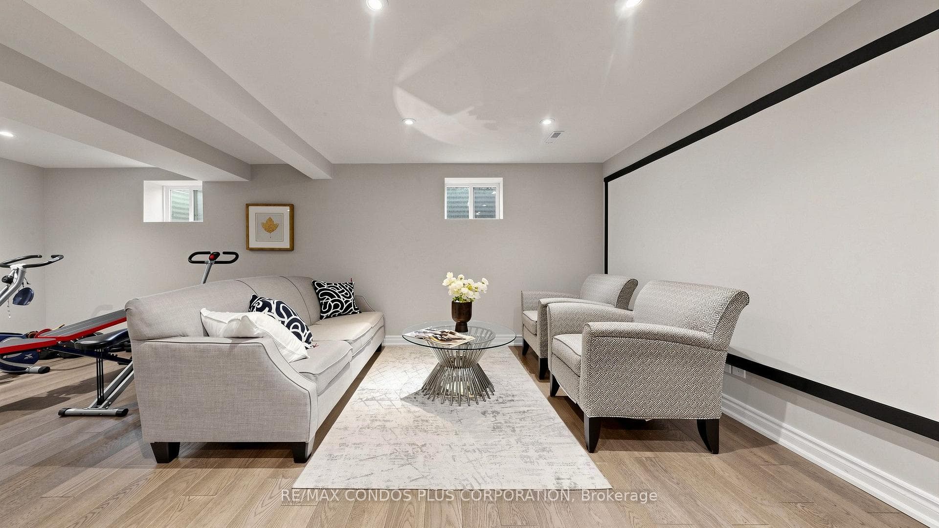 22 Denlow Boulevard photo 33