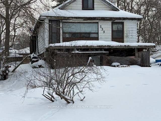 233 Pine Beach Drive photo 2