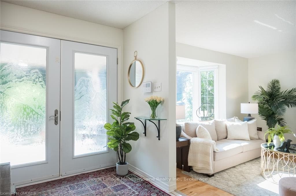255 MORRISON Road photo 4