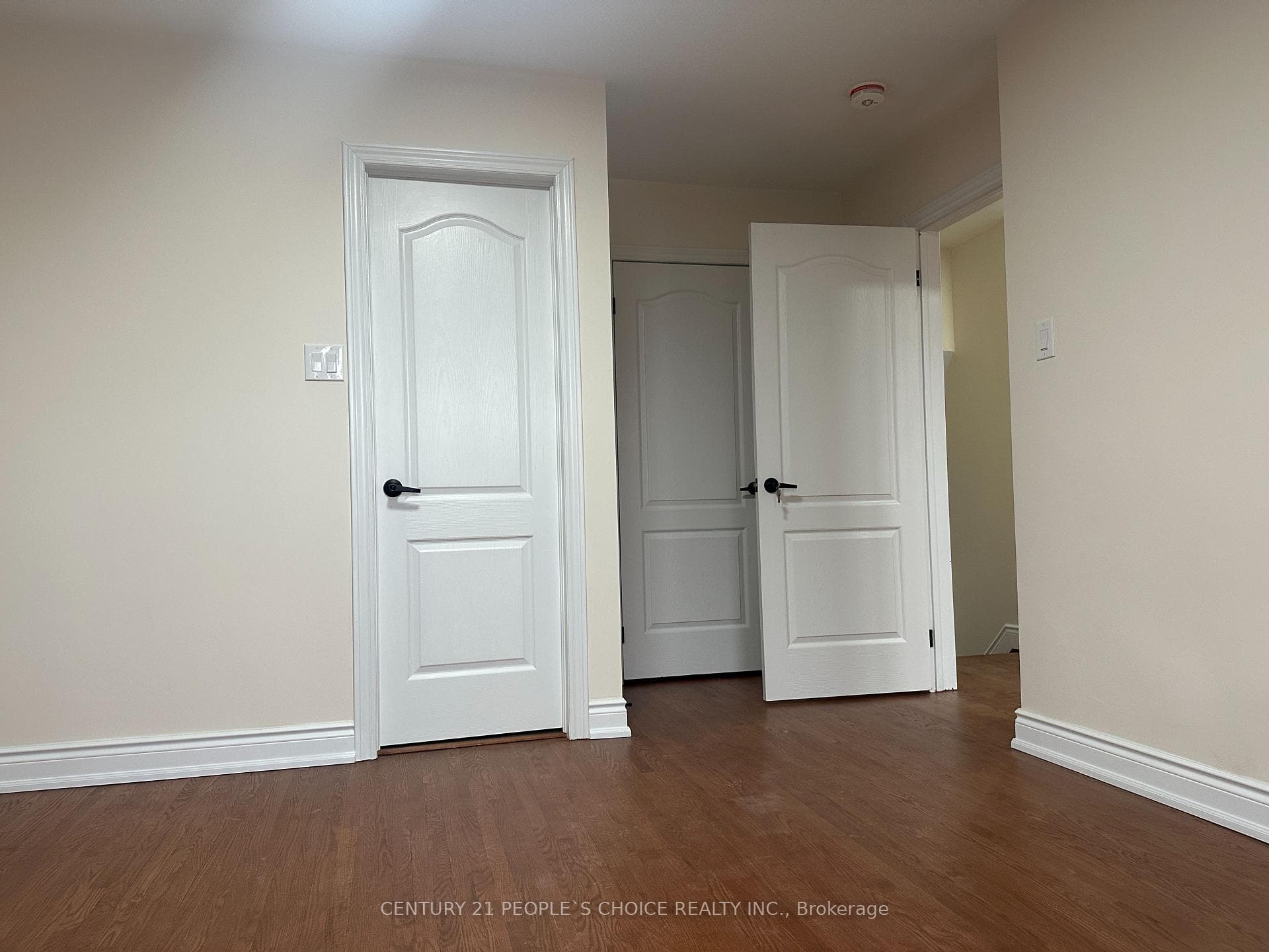 7490 Middleshire Drive photo 28