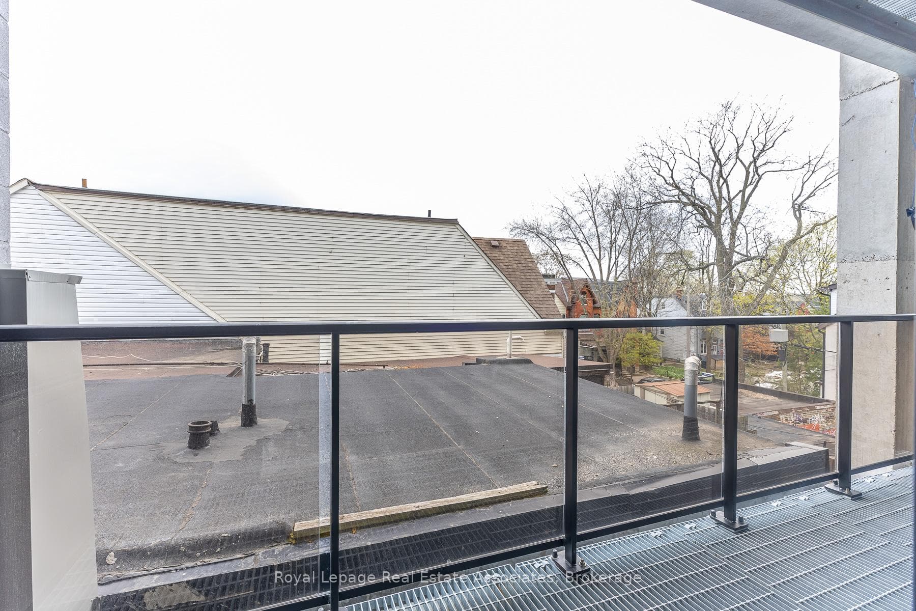1000 Bathurst Street Unit 202 photo 16