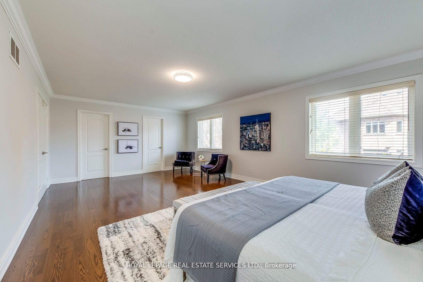 303 Burloak Drive photo 28