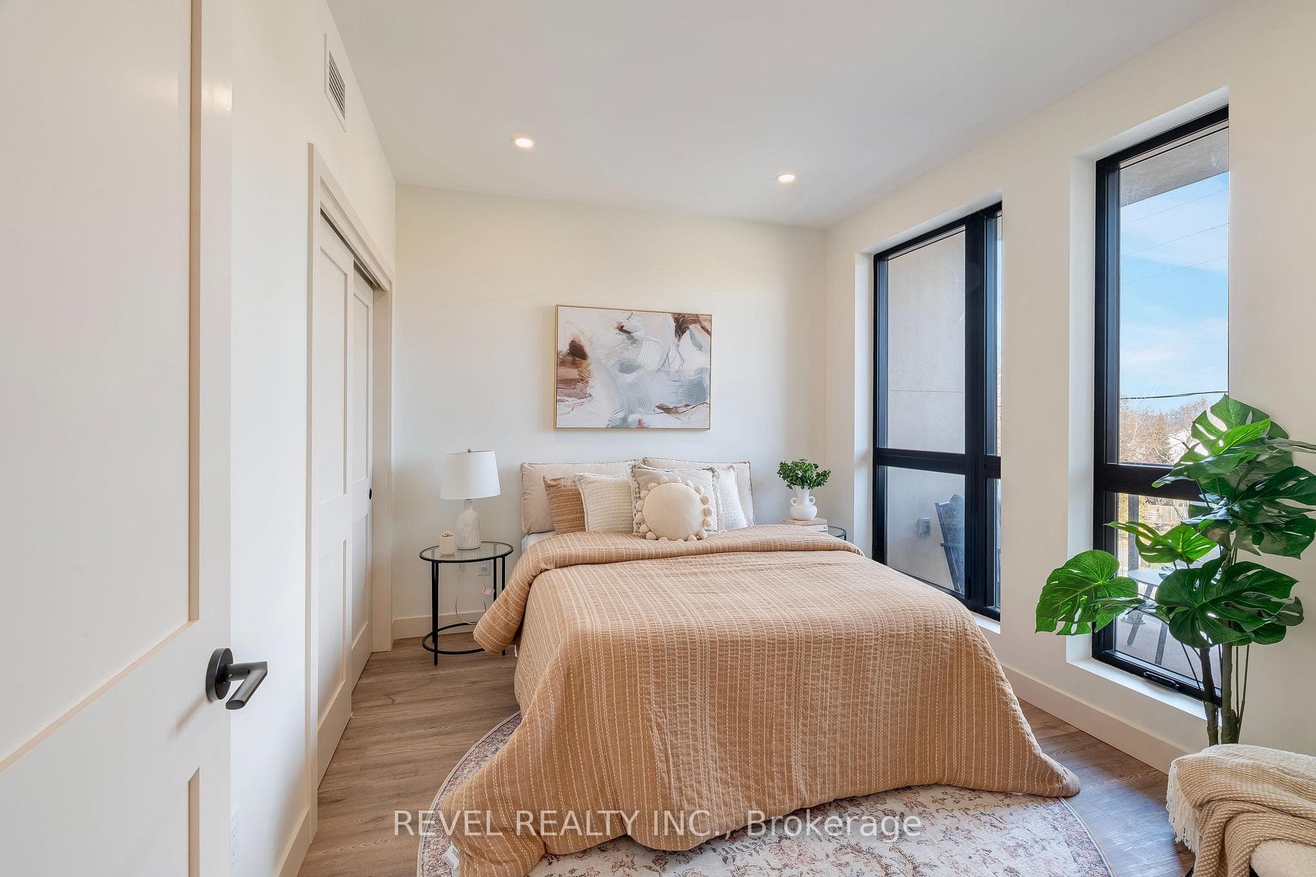 4390 Hillview Drive Unit 201 photo 10