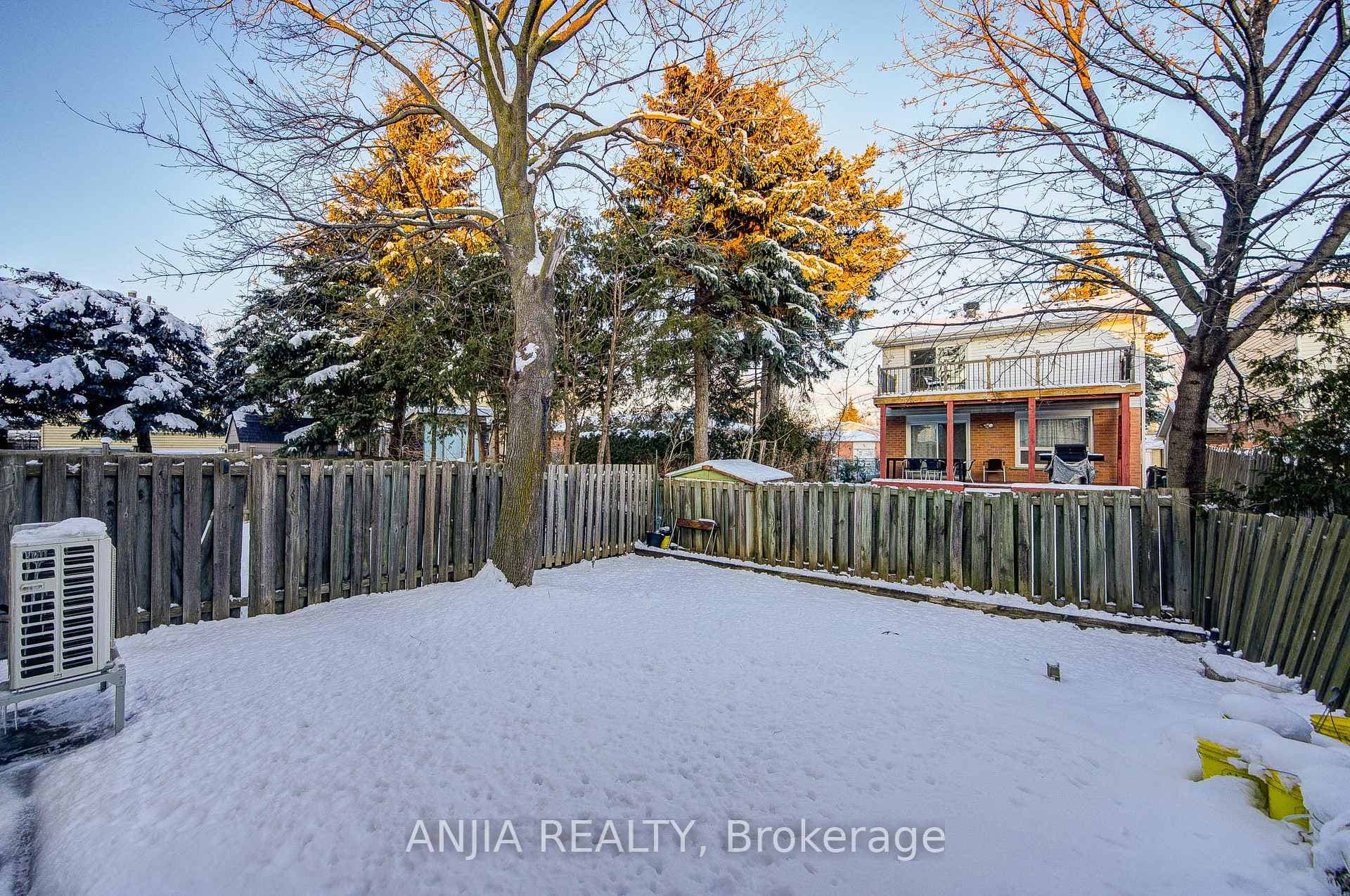 8 Barnwell Drive photo 44