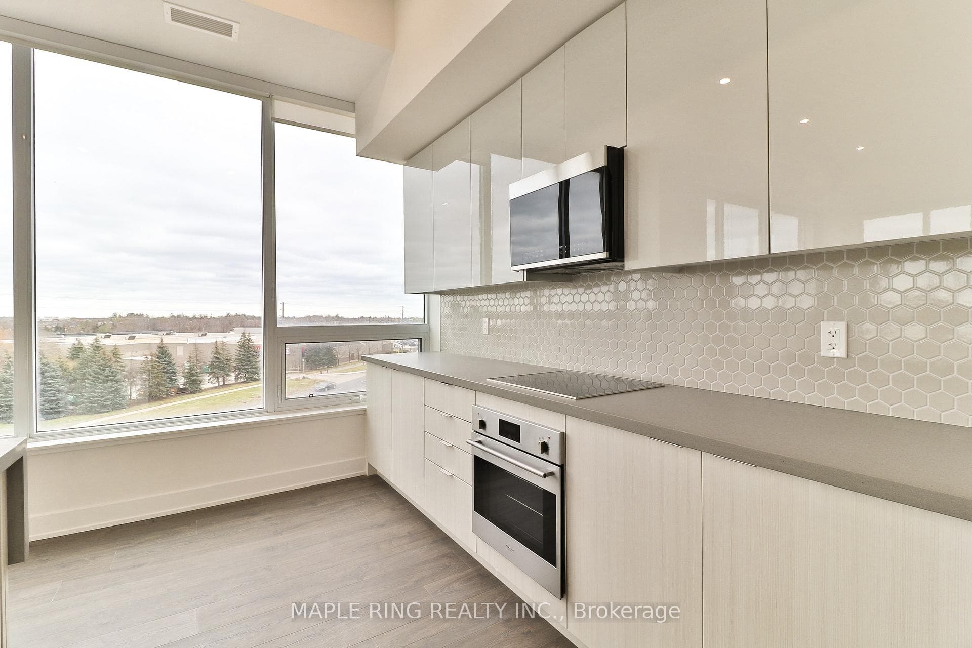297 Oak Walk Drive Unit 319 photo 15