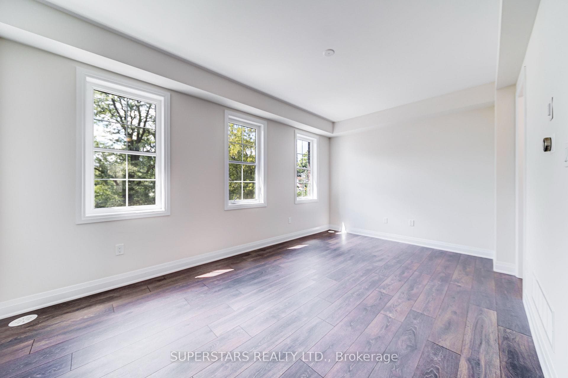 9813 Keele Street Unit Lot 2 photo 3