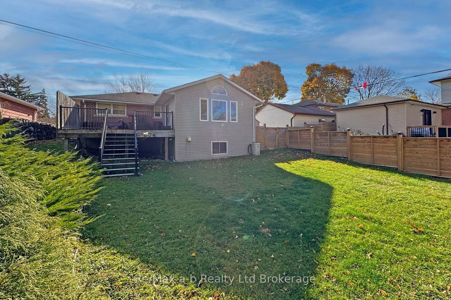 661 Glencairn Avenue photo 35
