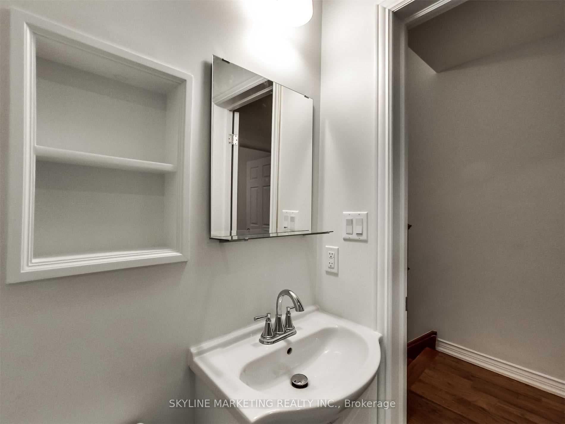 809 Dovercourt Road Unit Upper photo 15