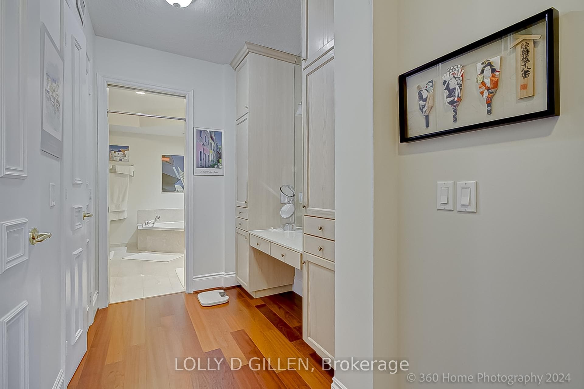 89 Skymark Drive Unit 2107 photo 12