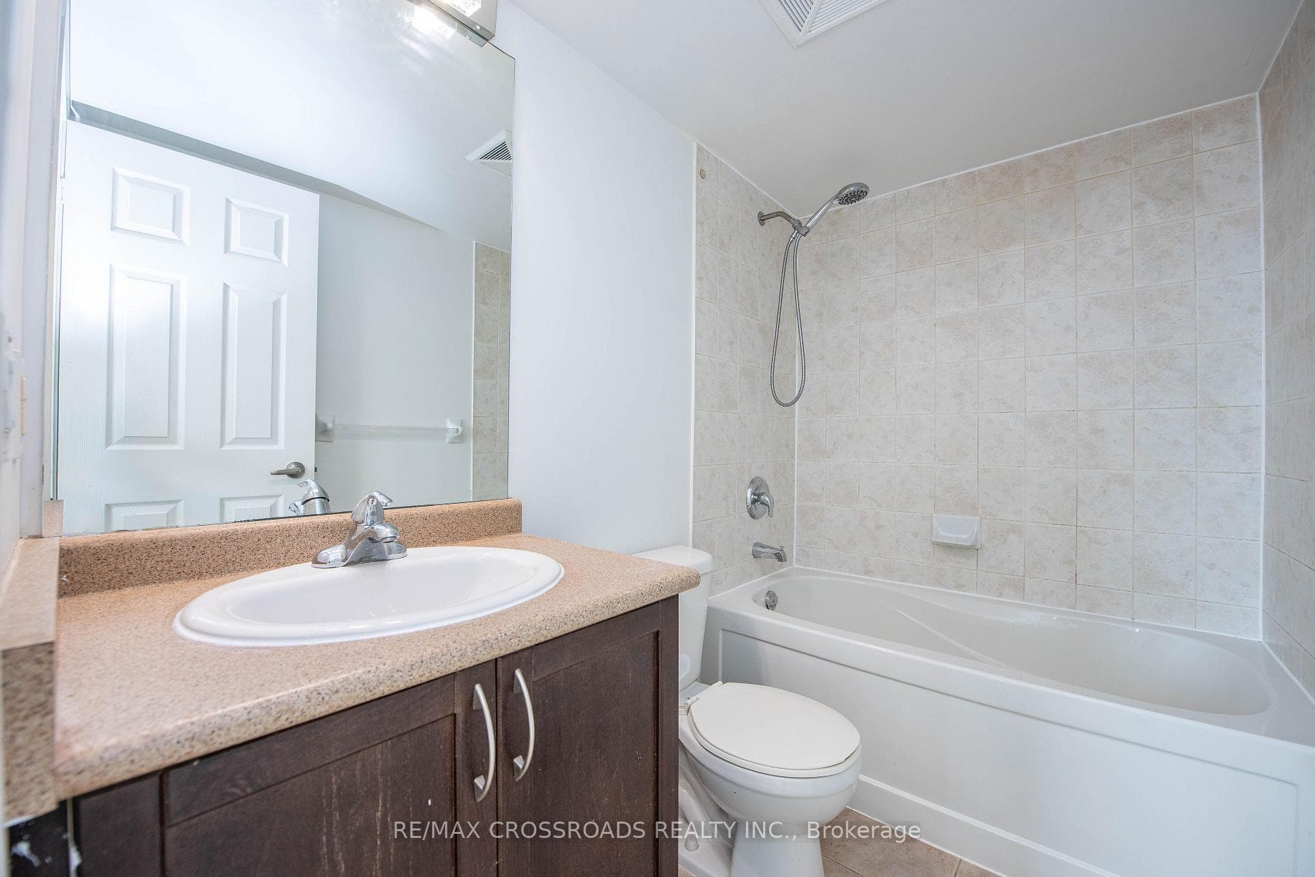 208 Enfield Place Unit 2708 photo 19