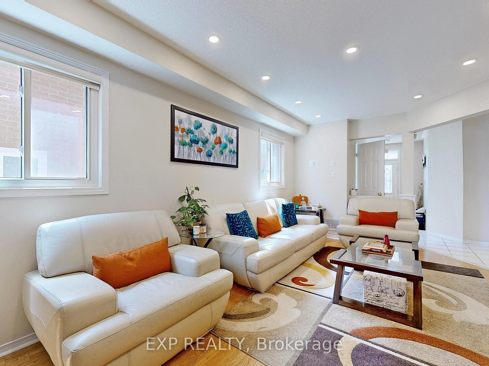 5469 Palmerston Crescent photo 6